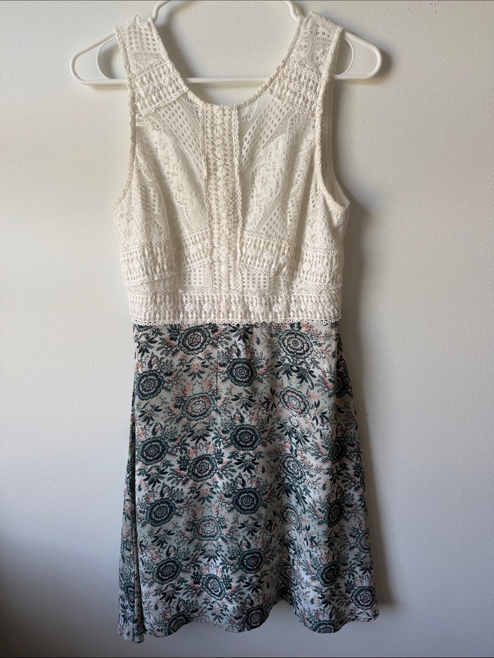 Maurices Ivory Crochet Bodice Floral Skater Dress Size 5-6